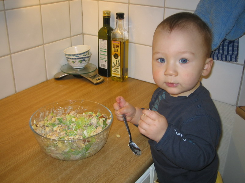 На кухне. Это я для мамы с папой приготовил салатик